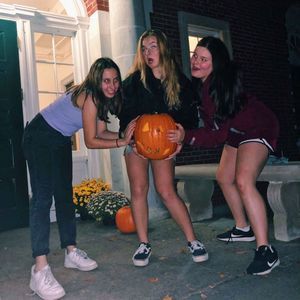 Meet your Posher, Riley